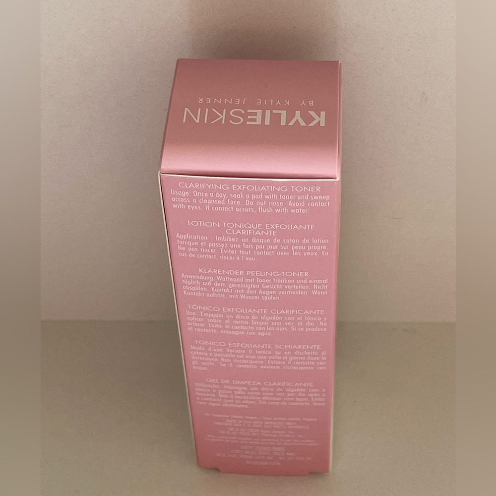 Kylie Skin - Clarifying exfoliating toner - 5 fl oz - Picture 10 of 11